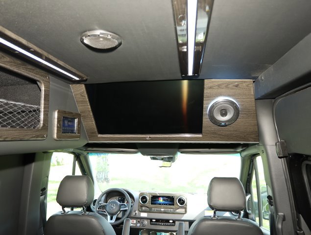 Used 2024 Mercedes-Benz Sprinter 3500 image 25