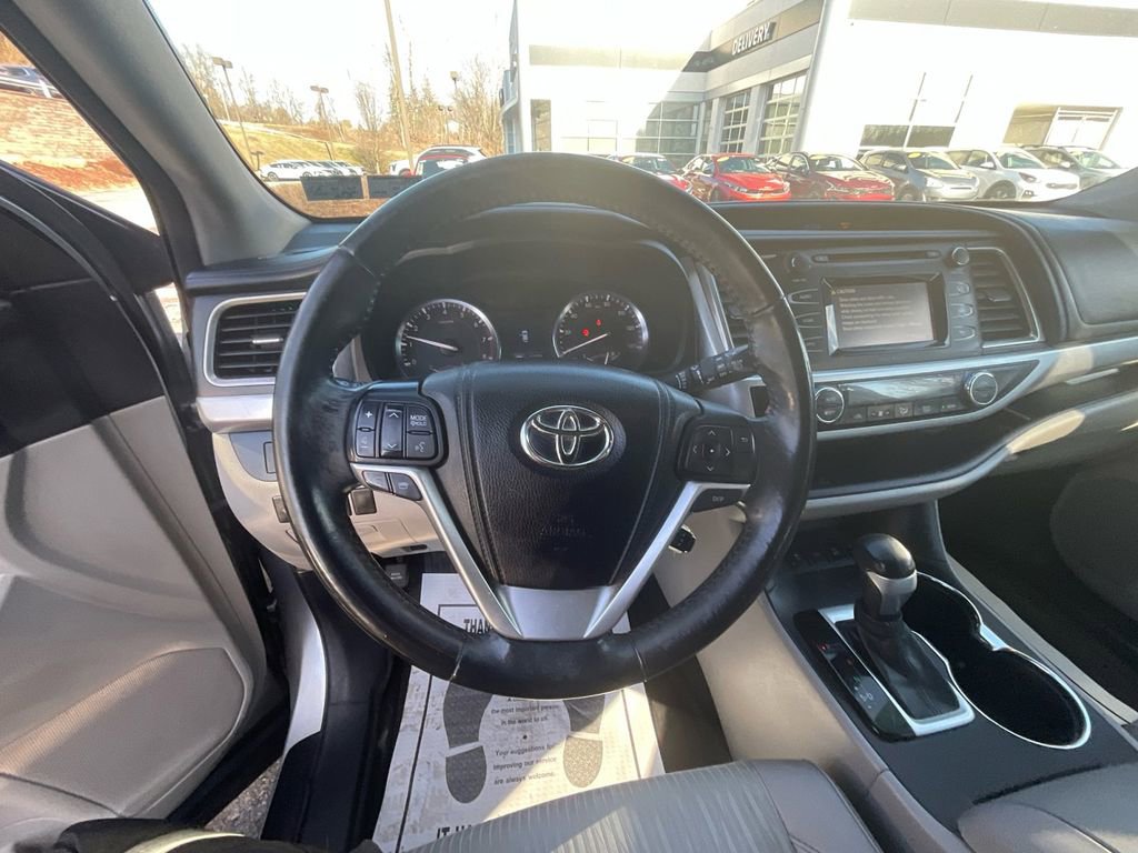 Used 2014 Toyota Highlander Plus image 15