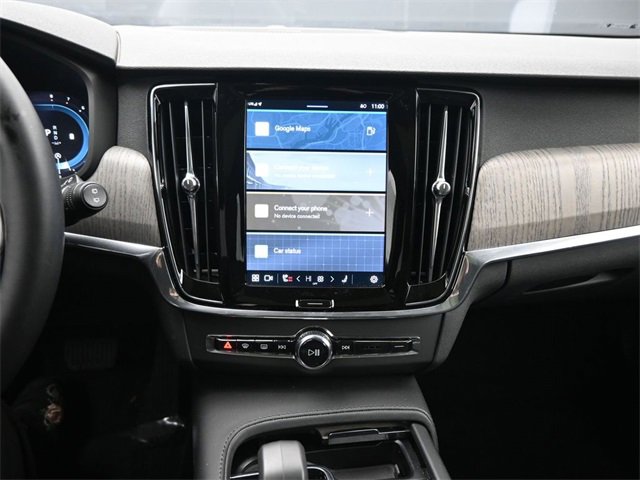 Certified 2024 Volvo V90 B6 Cross Country Plus image 12