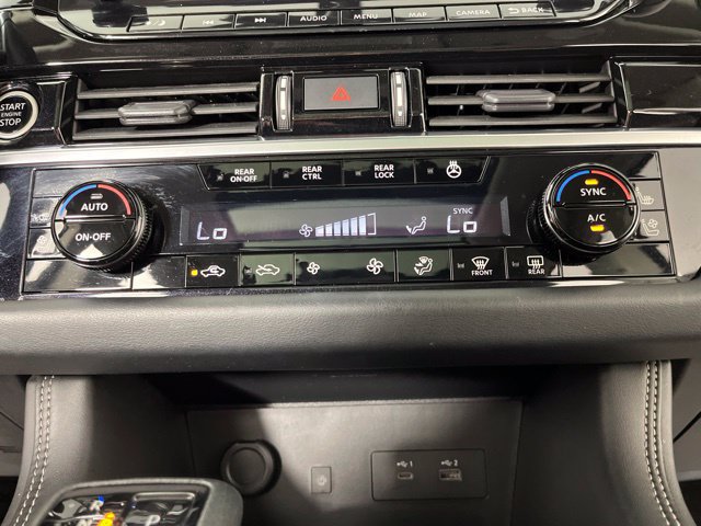 Used 2023 Nissan Pathfinder Platinum w/ Cargo Package AWD/4WD image 28