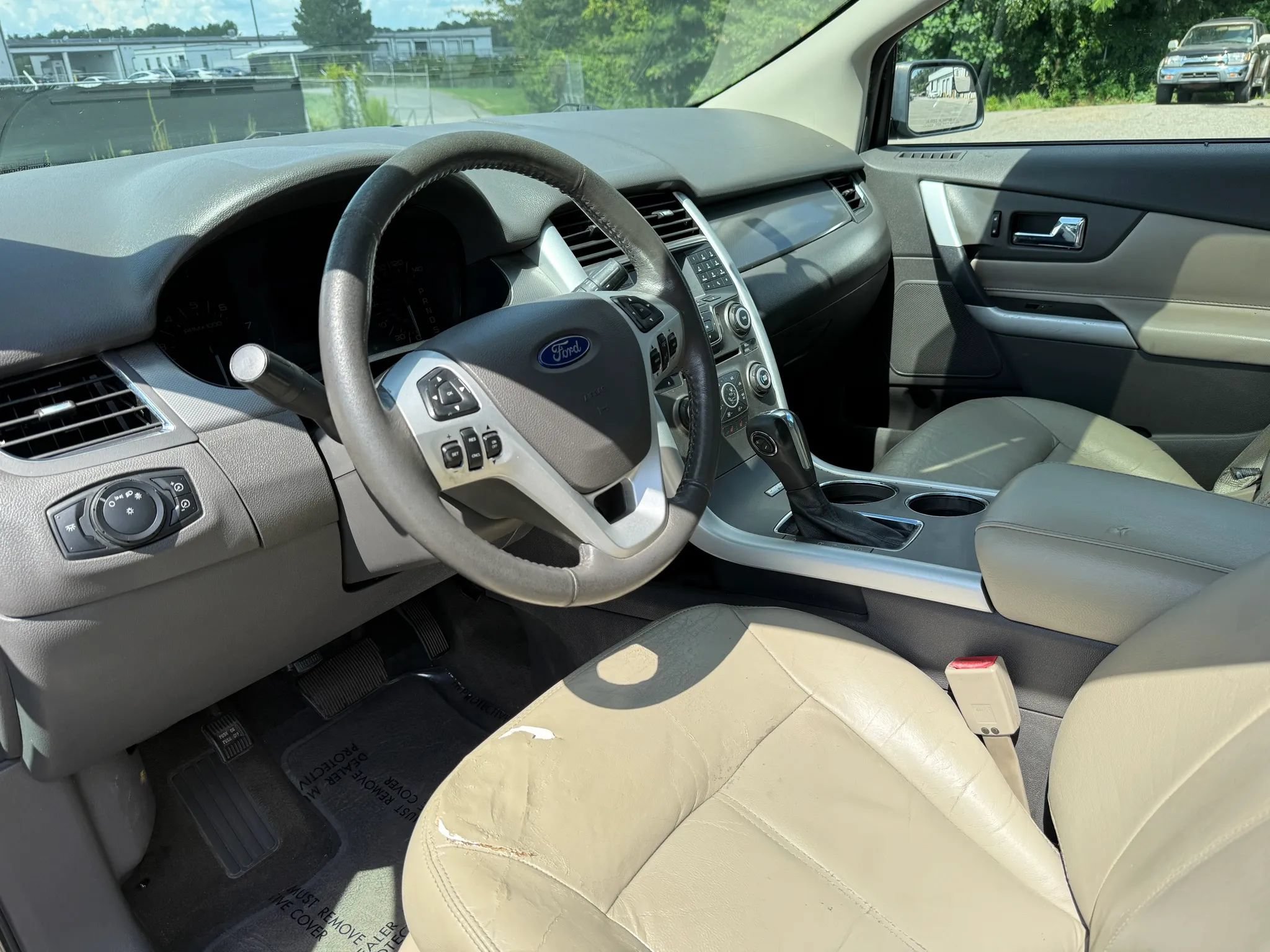 Used 2013 Ford Edge SEL FWD image 17
