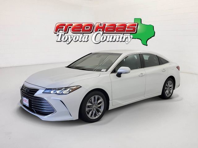 Used 2022 Toyota Avalon XLE