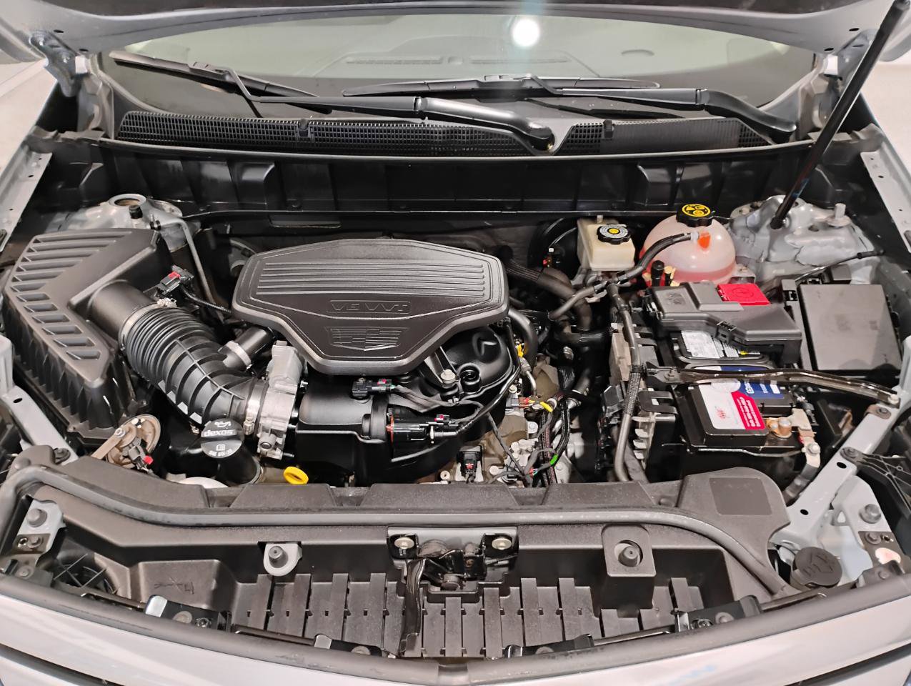 Used 2018 Cadillac XT5 Luxury w/ Driver Awareness Package image 71