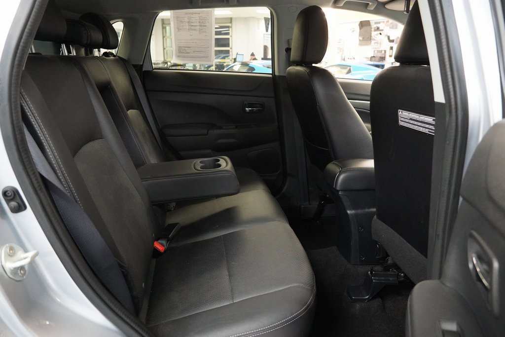 Used 2016 Mitsubishi Outlander Sport SEL image 29