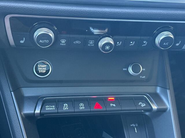 Used 2021 Audi Q3 2.0T Premium Plus w/ Premium Plus Package image 26