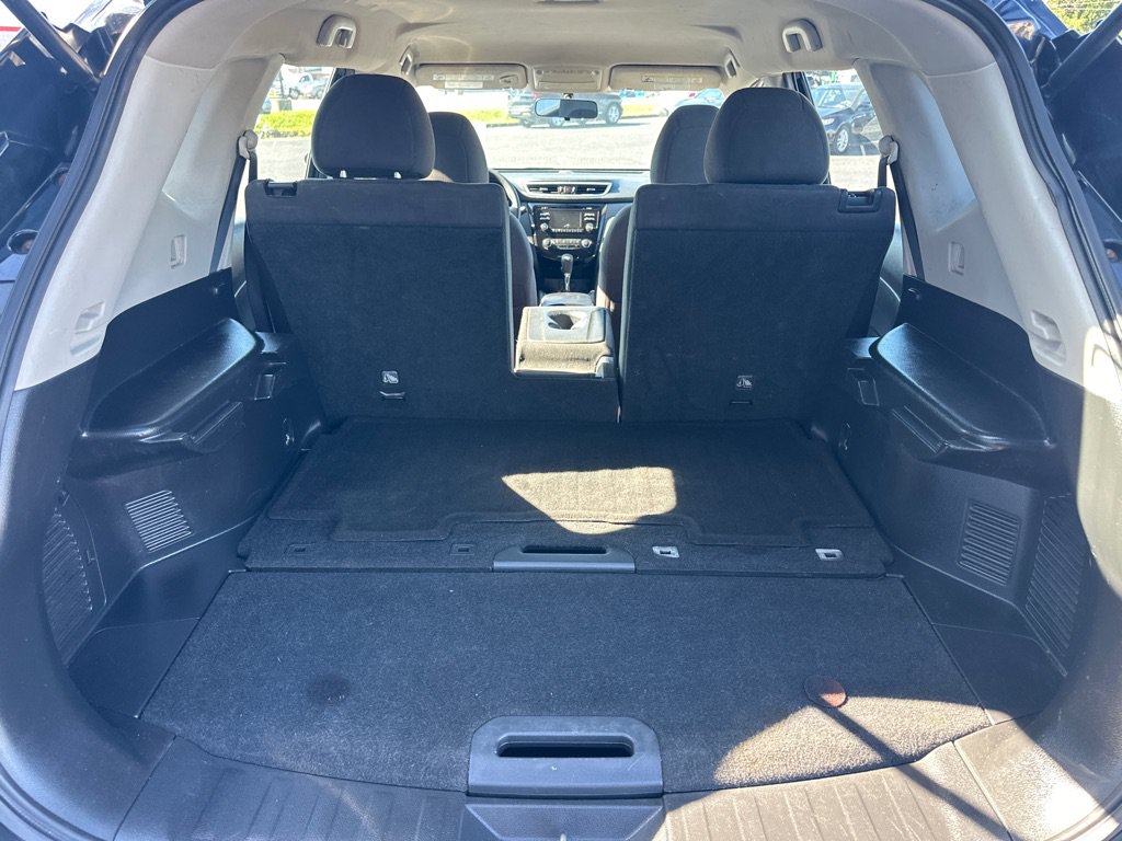 Used 2015 Nissan Rogue S AWD/4WD image 18