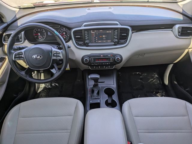 Used 2020 Kia Sorento LX w/ LX I4 Convenience Package image 19