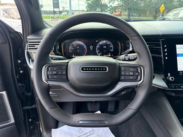 Used 2024 Jeep Wagoneer Series II AWD/4WD image 30