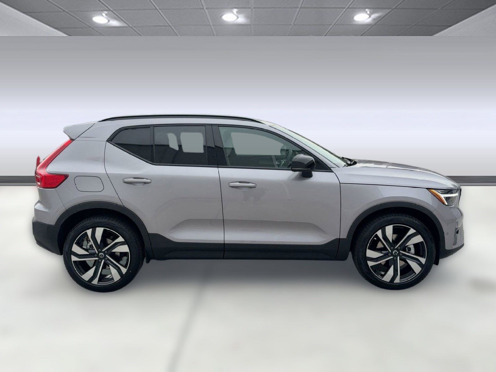 New 2026 Volvo XC40 B5 Ultra w/ Climate Package image 8