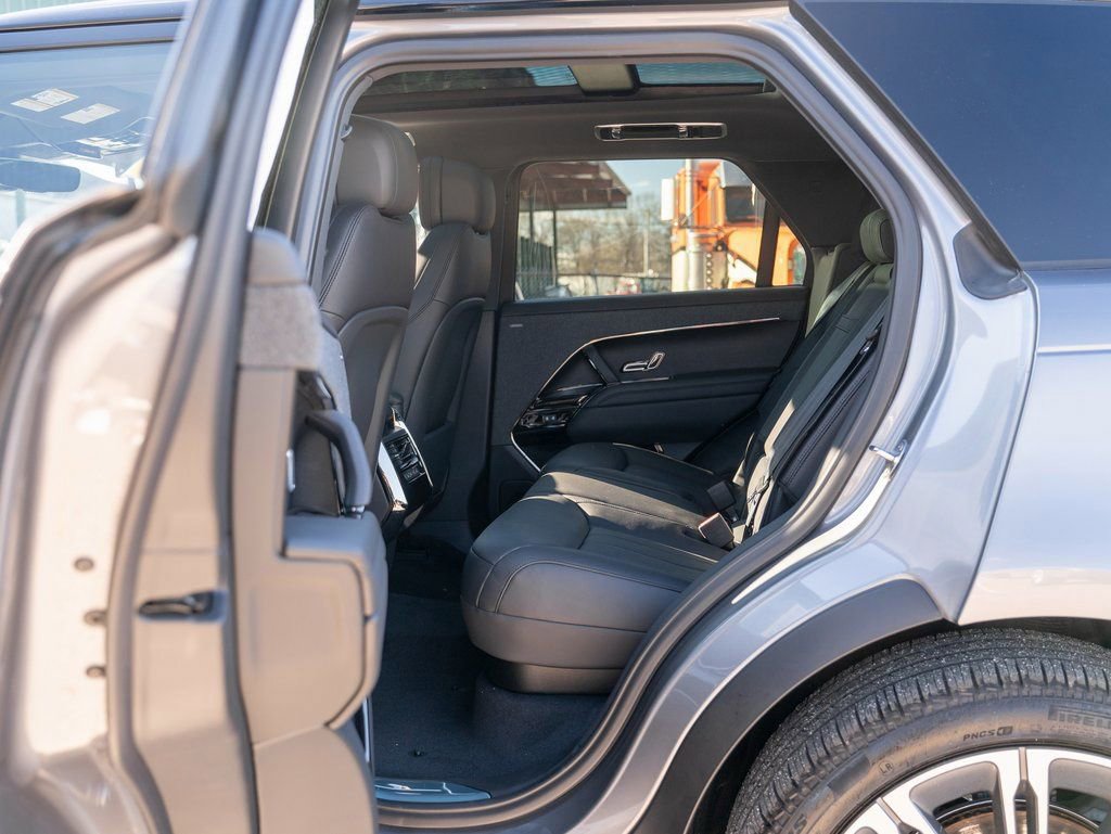 New 2025 Land Rover Range Rover Sport Dynamic SE image 20