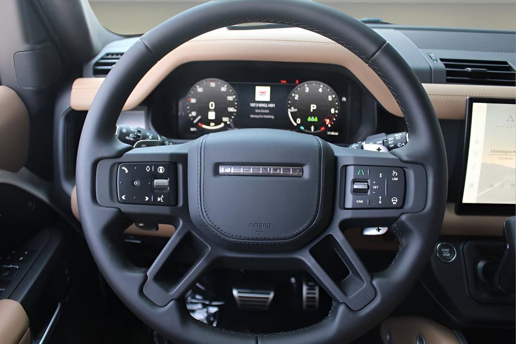 Used 2025 Land Rover Defender 110 V8 image 18