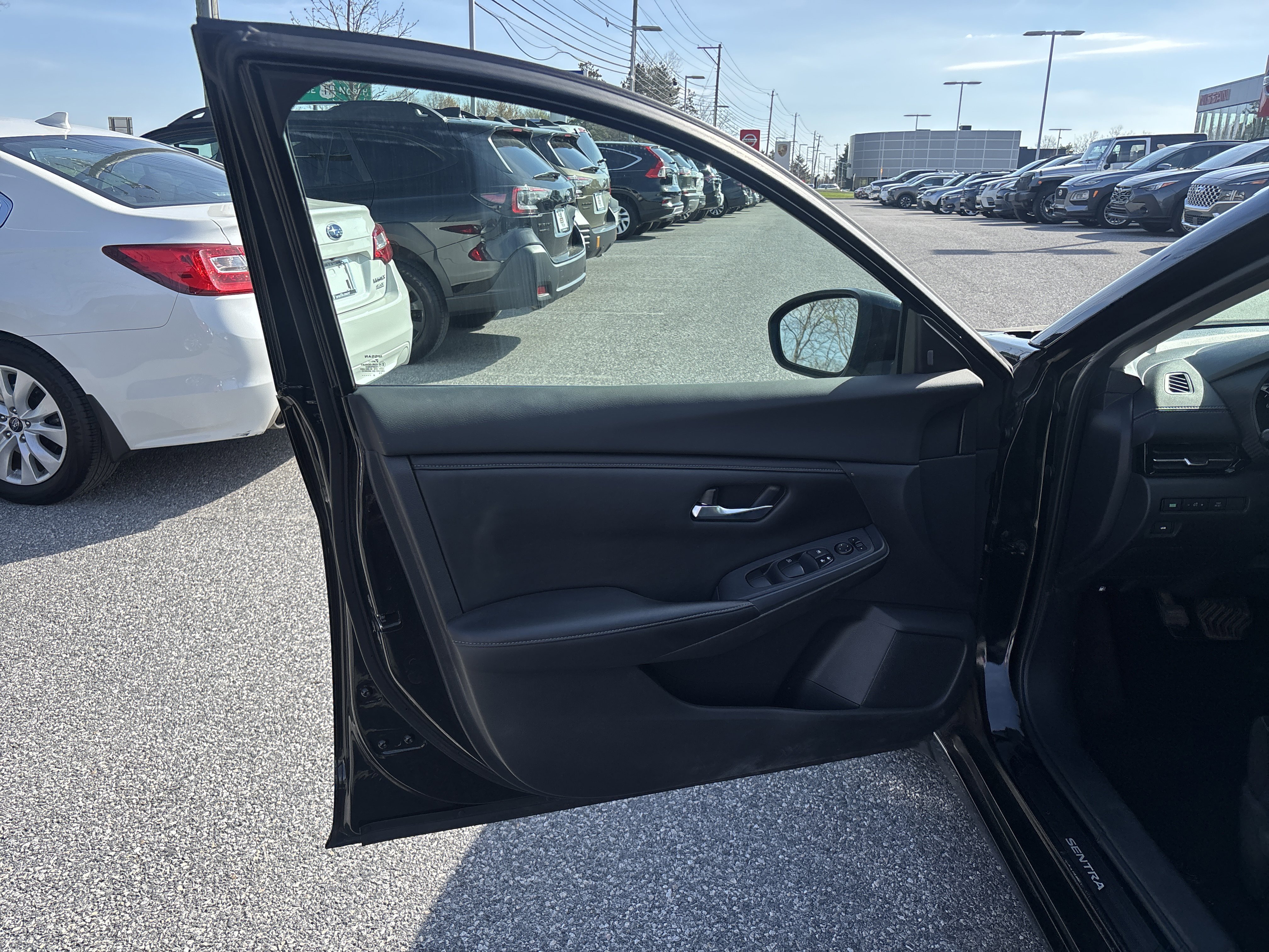 Used 2020 Nissan Sentra SV image 17