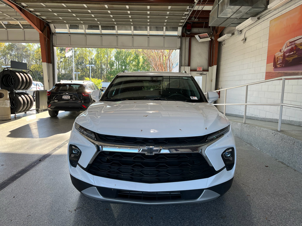 Used 2024 Chevrolet Blazer LT w/ Convenience Package image 2