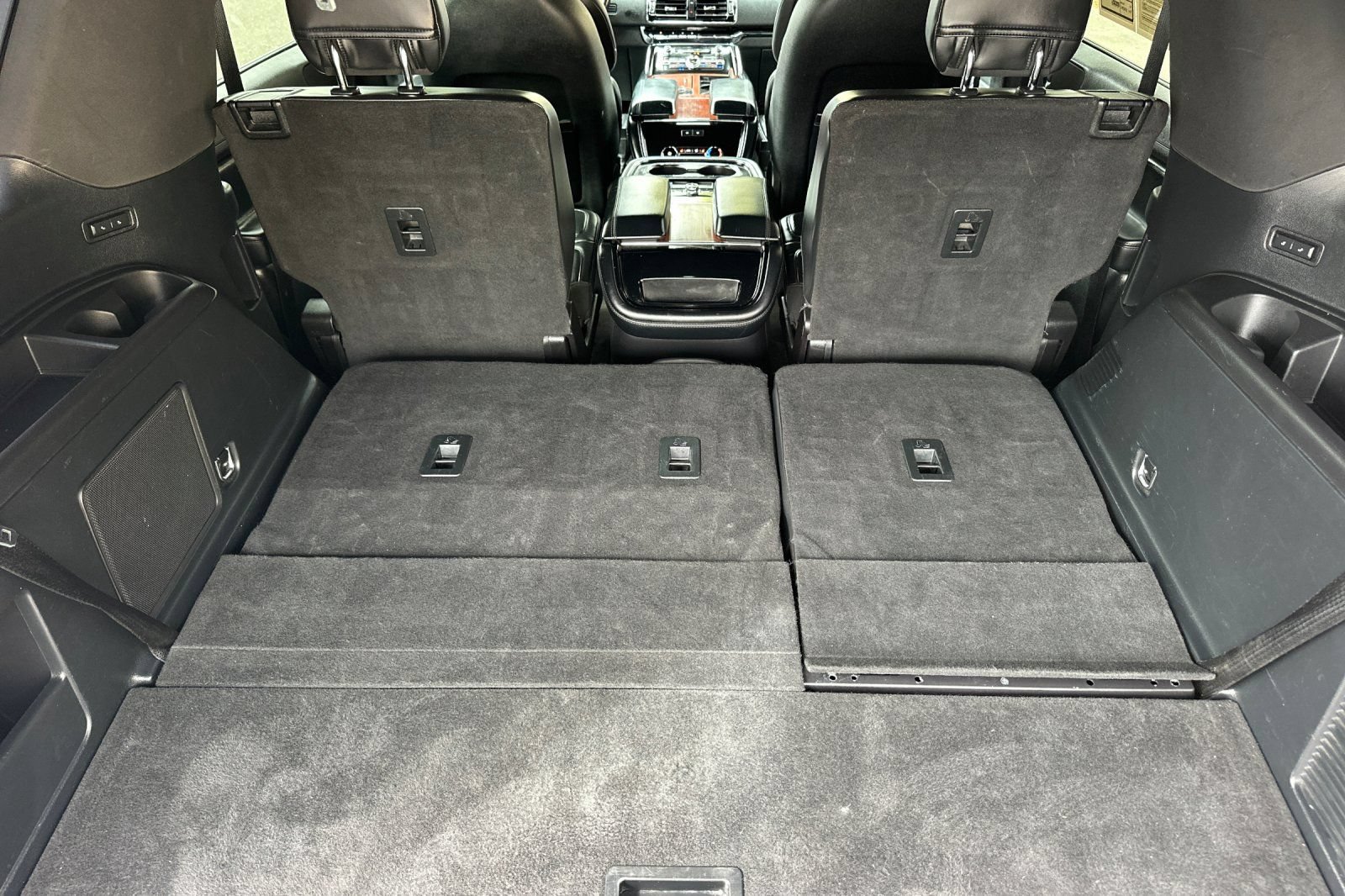 Used 2020 Lincoln Navigator Reserve RWD image 15