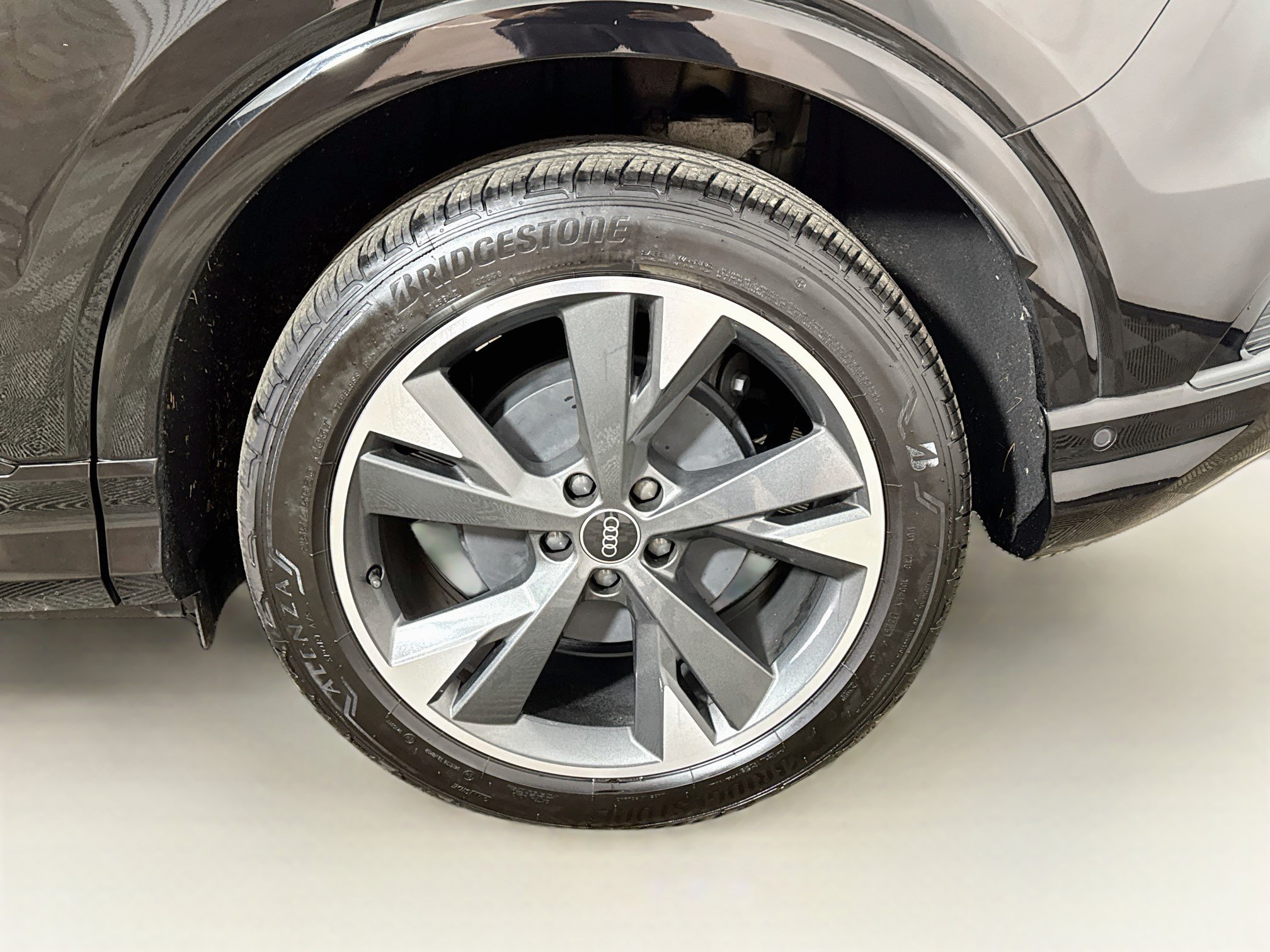 Used 2024 Audi Q4 e-tron Premium Plus AWD/4WD image 26