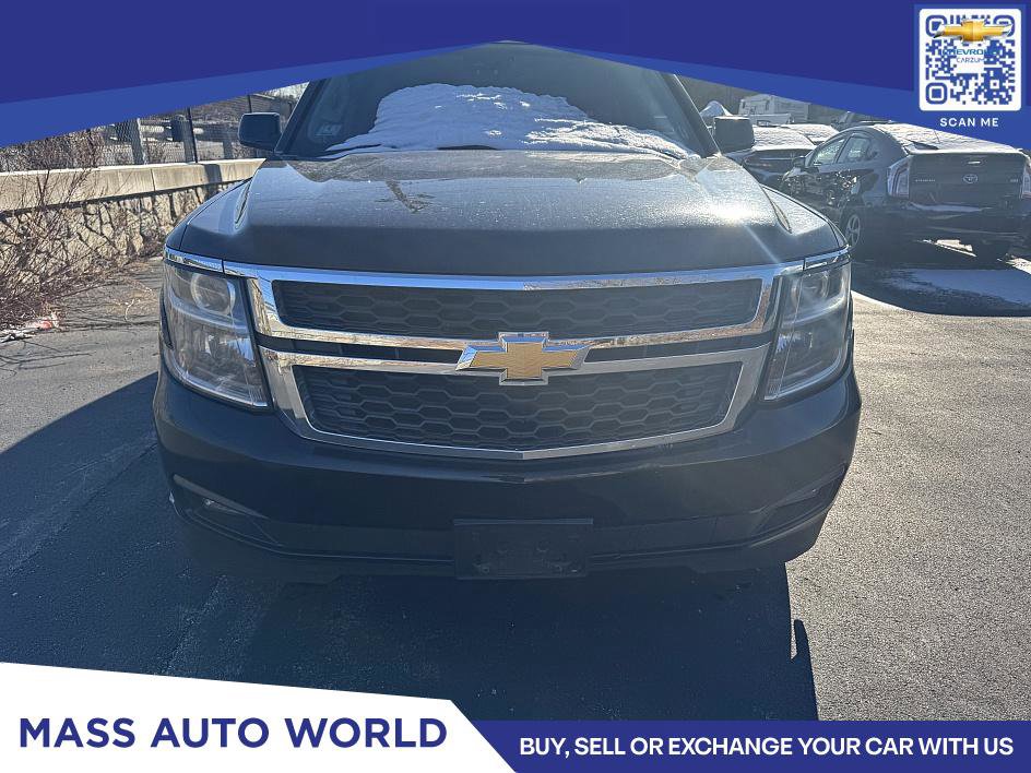 Used 2018 Chevrolet Suburban LT image 2