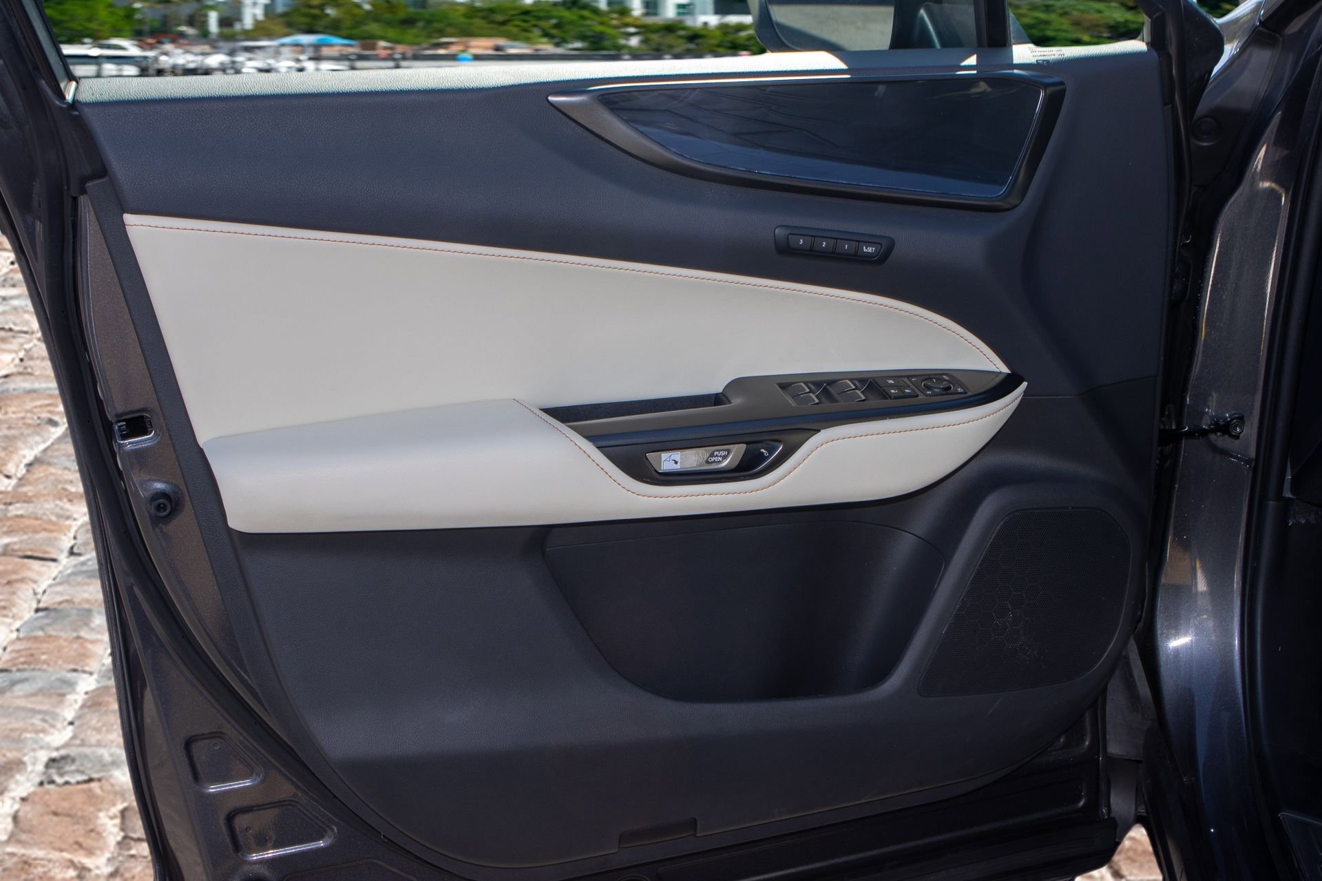 Used 2024 Lexus NX 250 FWD w/ Premium Package image 11