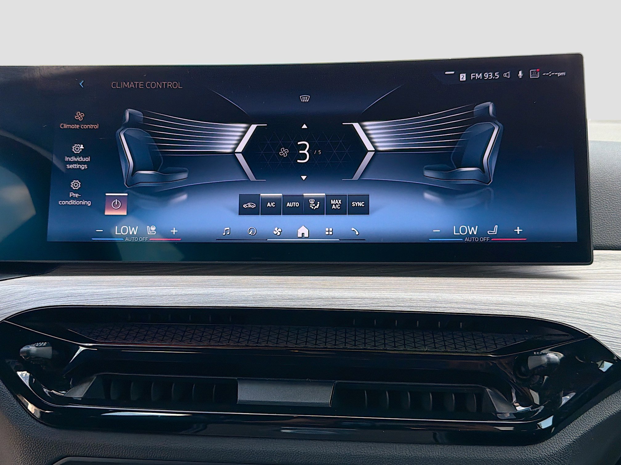 Used 2025 BMW 330i Sedan image 33