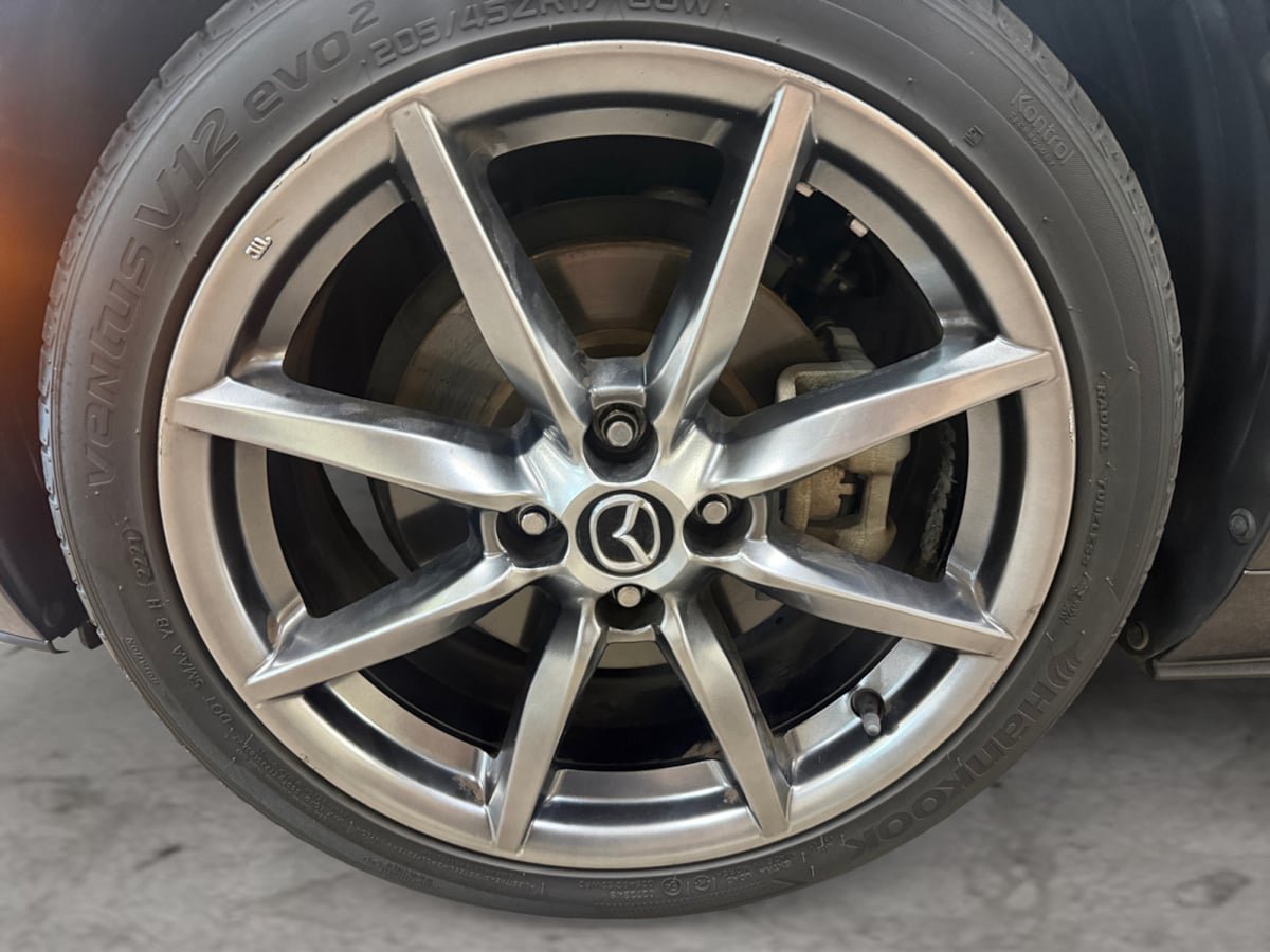 Used 2017 MAZDA MX-5 Miata RF Grand Touring RWD image 9