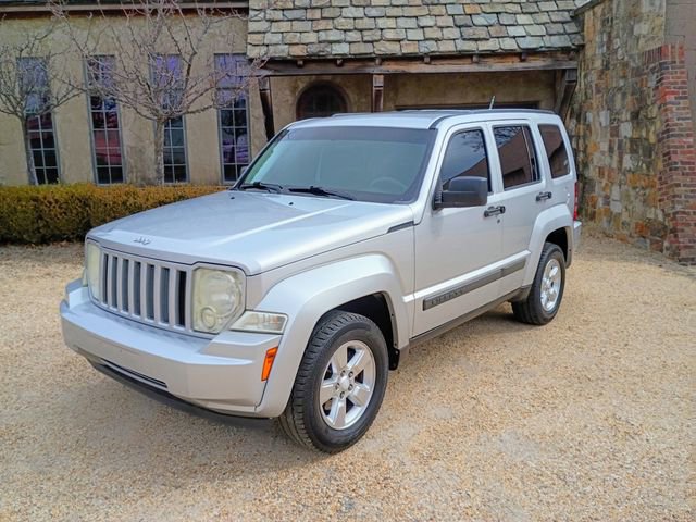 Used 2012 Jeep Liberty Sport image 5