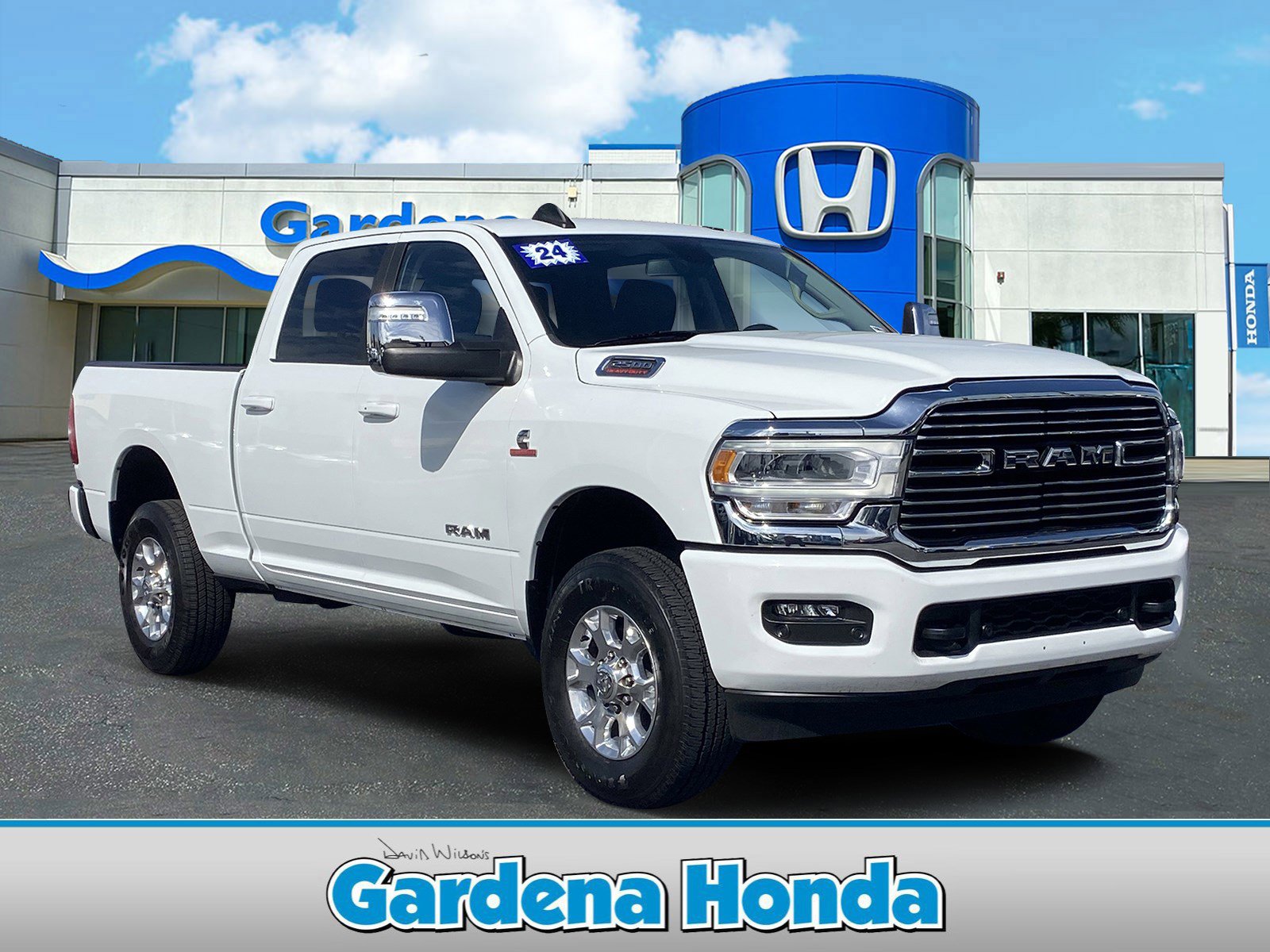 Used 2024 RAM 2500 Laramie AWD/4WD image 1