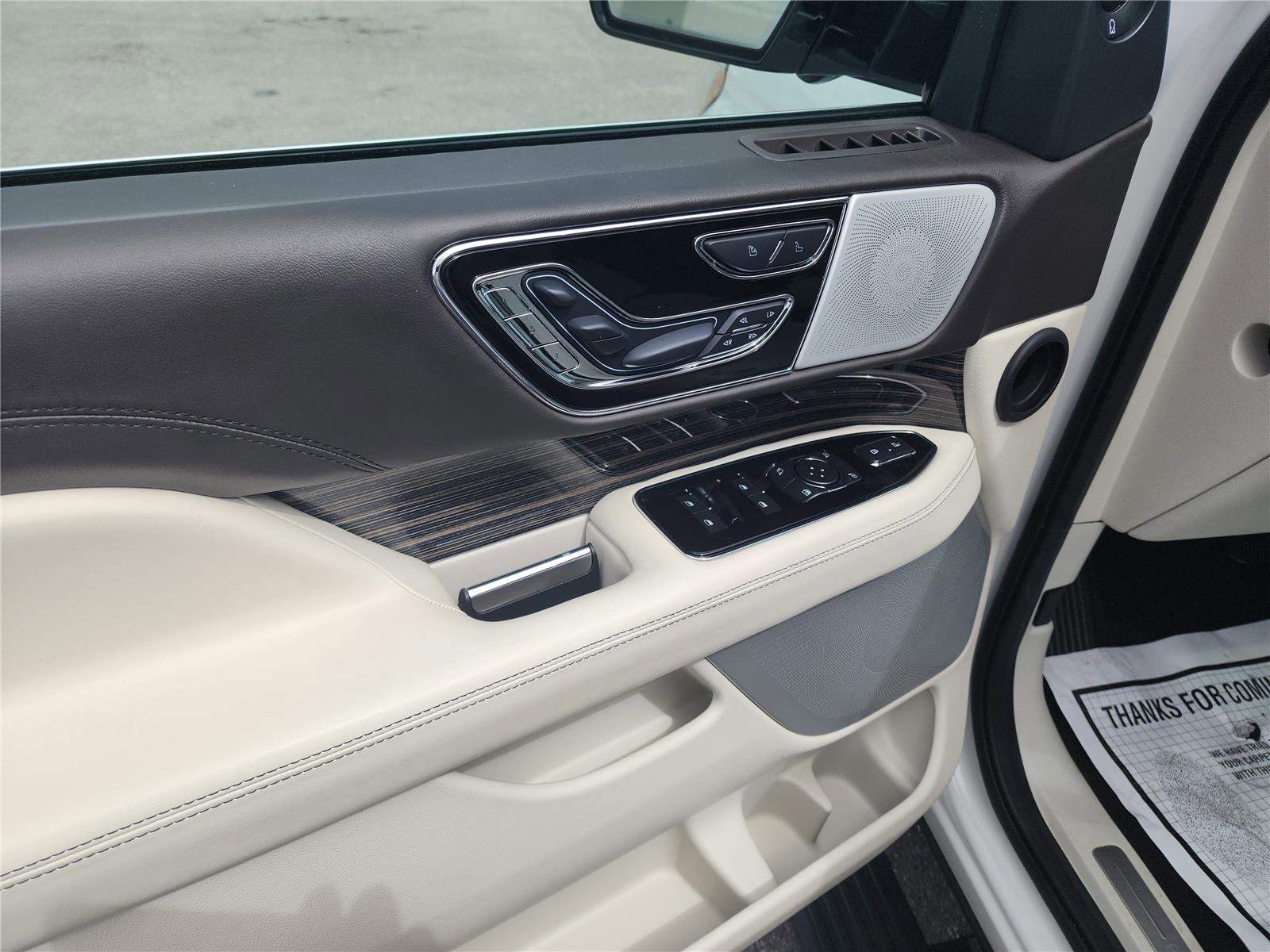 Used 2023 Lincoln Navigator Black Label image 16