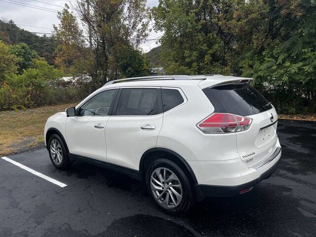 Used 2015 Nissan Rogue SL w/ SL Premium Package image 7