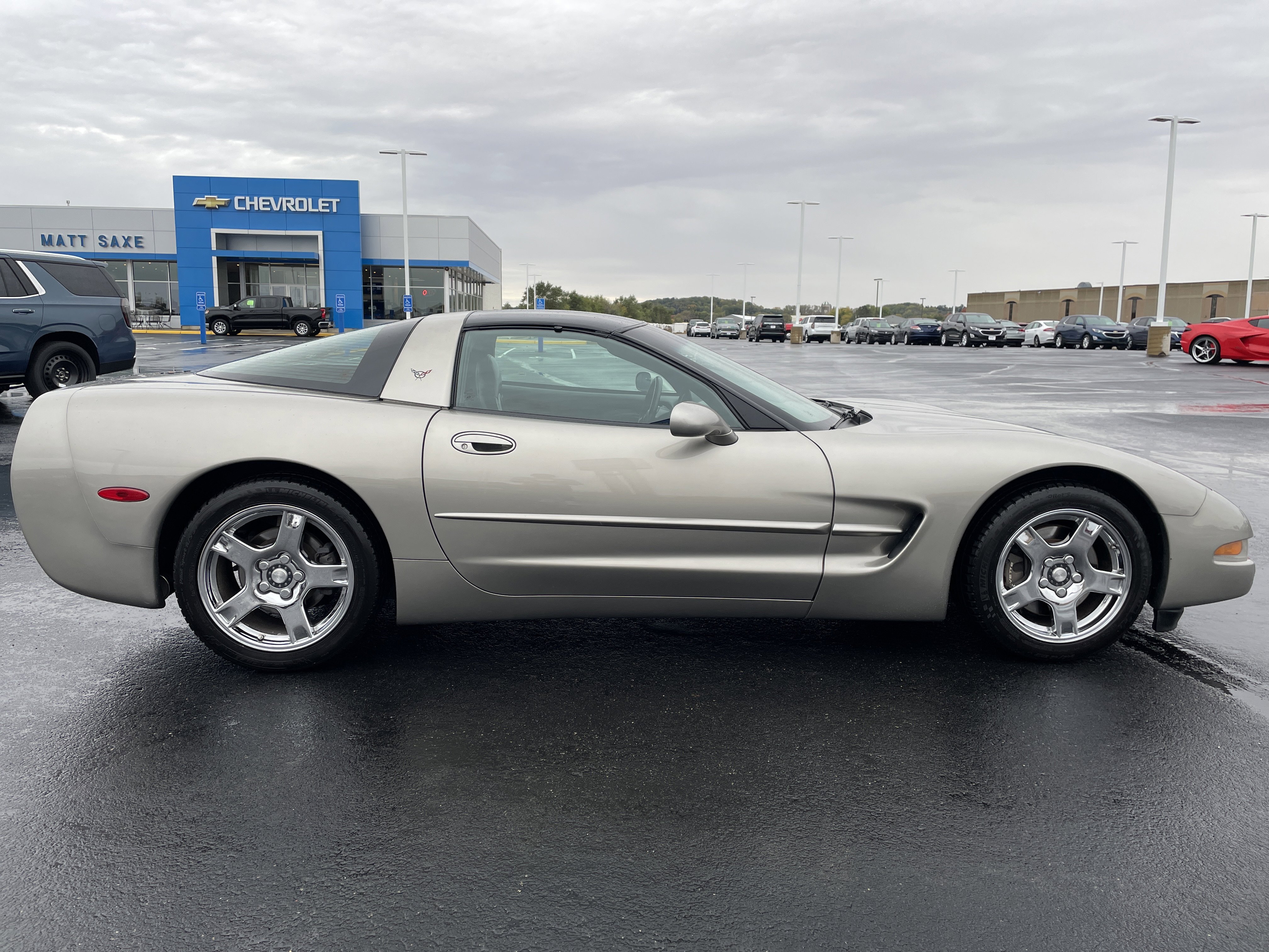 Used 1999 Chevrolet Corvette Coupe w/ Memory Pkg image 6