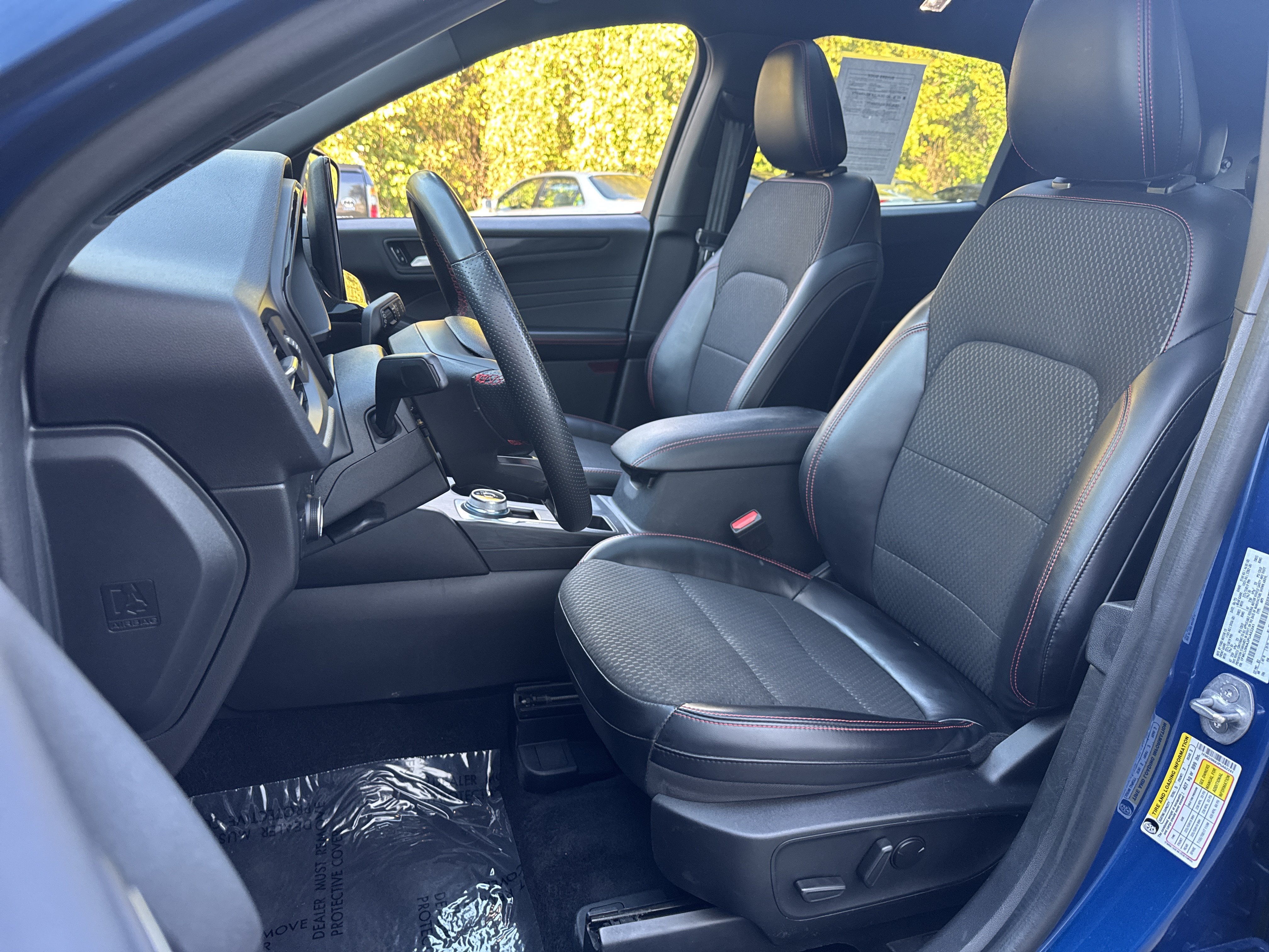 Used 2023 Ford Escape ST-Line Select w/ Tech Pack #2 AWD/4WD image 5