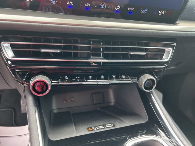 New 2026 Chevrolet Traverse LT image 25