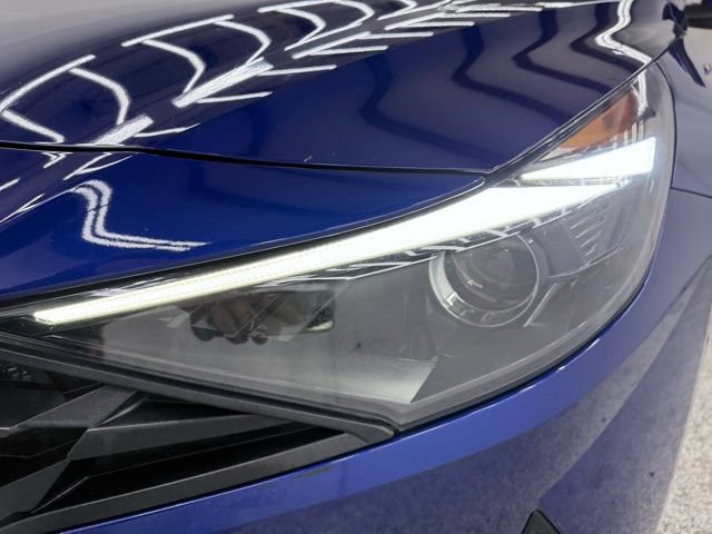 Used 2023 Hyundai Elantra SEL FWD image 7