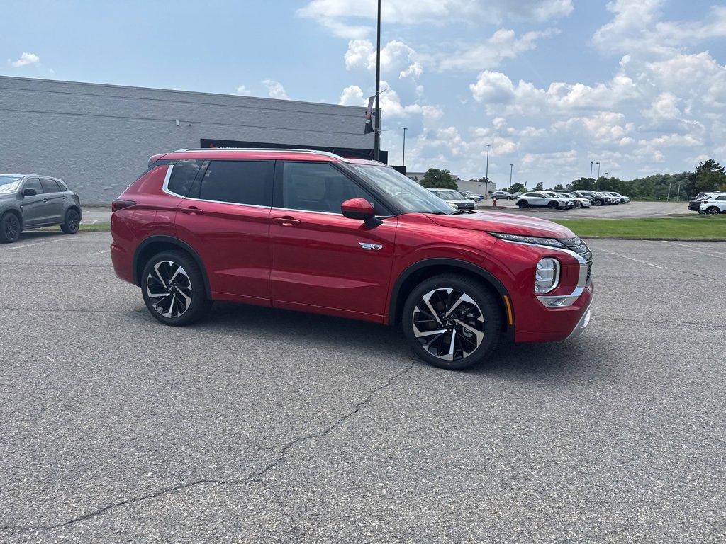 New 2025 Mitsubishi Outlander SEL image 3