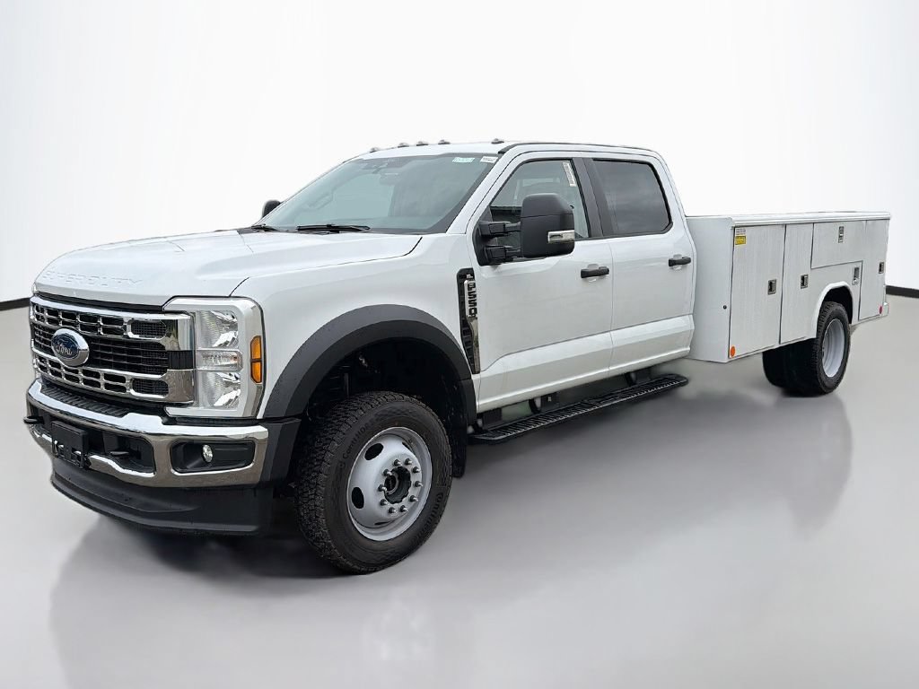 New 2026 Ford F550 4x4 Crew Cab image 6