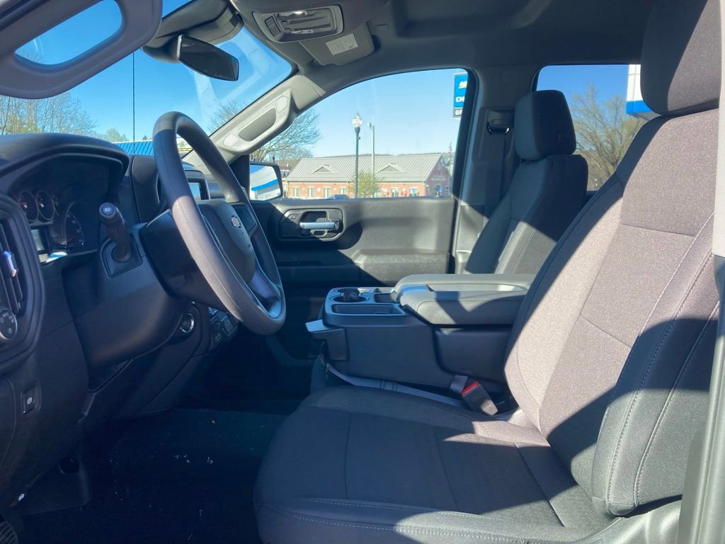 New 2026 Chevrolet Silverado 1500 Custom w/ Turbomax Blackout Package AWD/4WD image 9