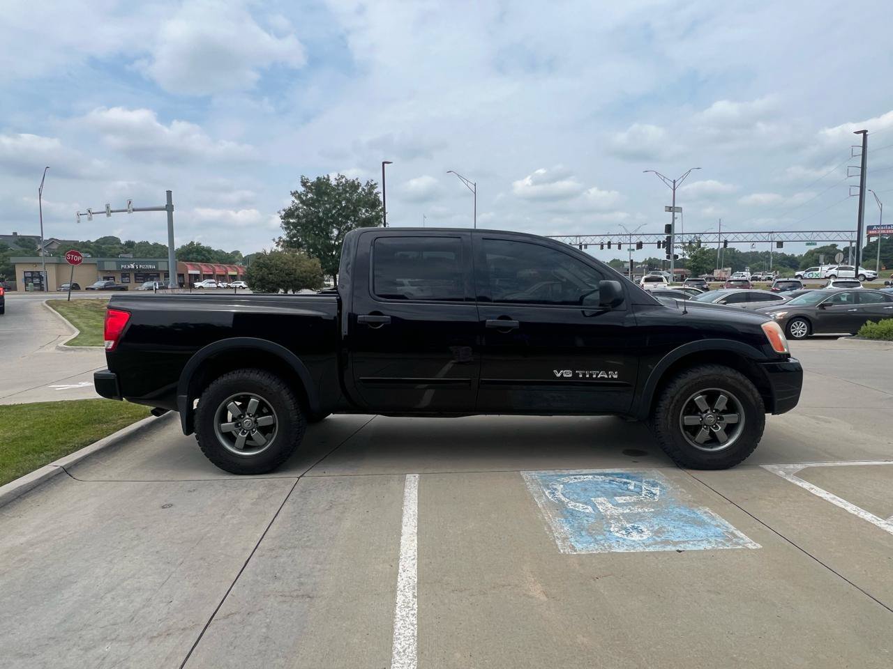 Used 2014 Nissan Titan PRO-4X AWD/4WD image 5