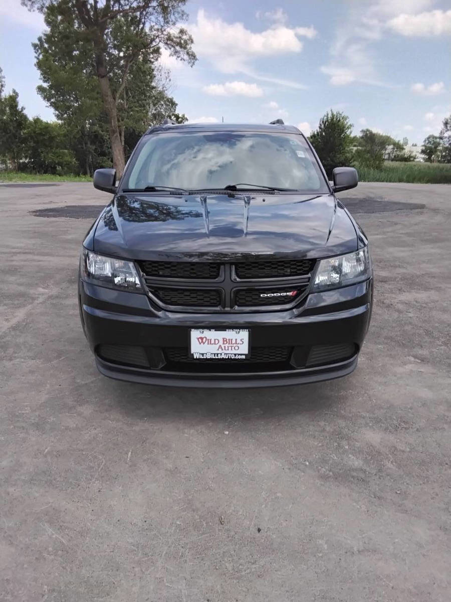 Used 2017 Dodge Journey SE w/ Flexible Seating Group FWD image 3