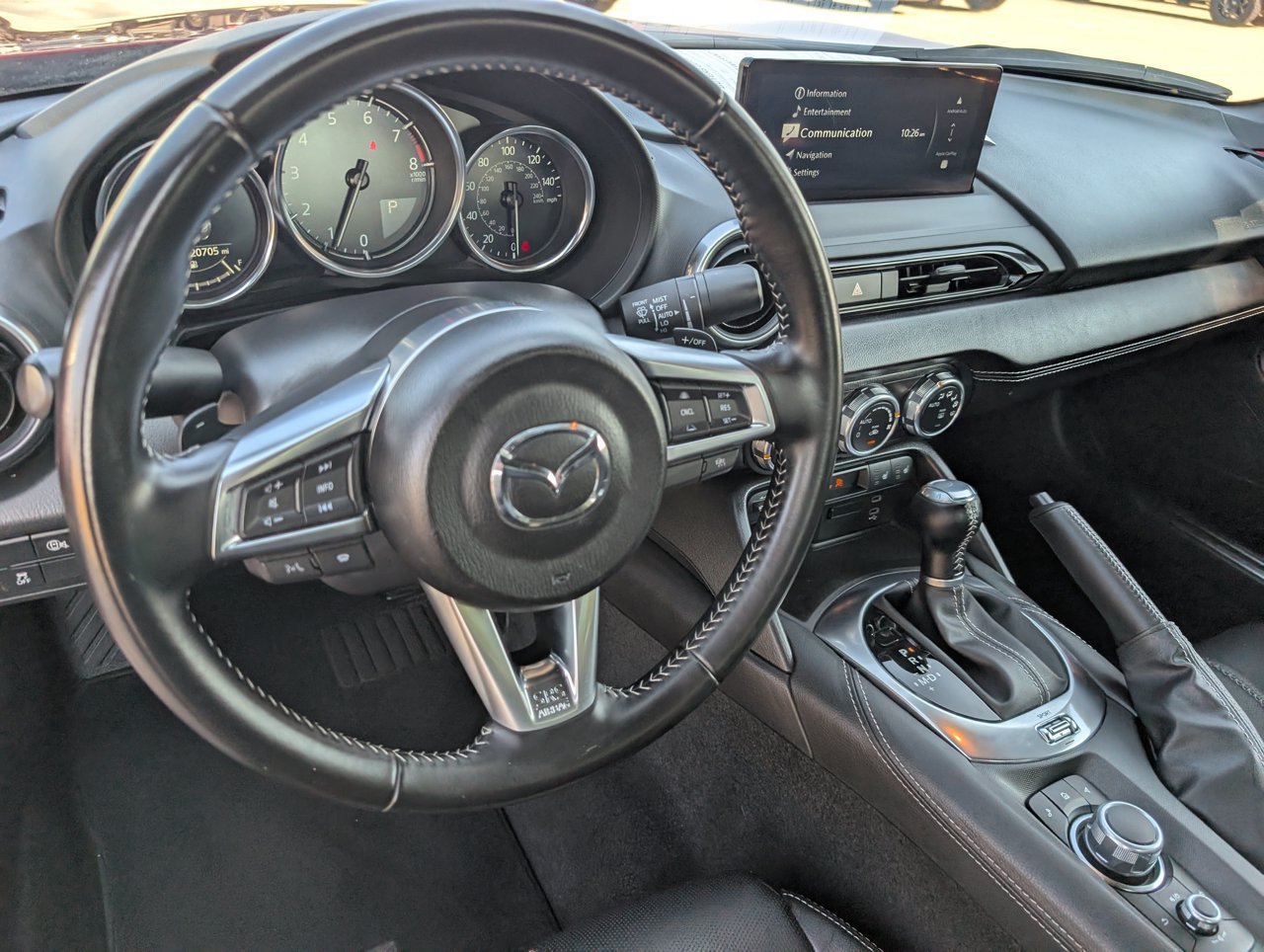 Used 2025 MAZDA MX-5 Miata RF Grand Touring RWD image 11