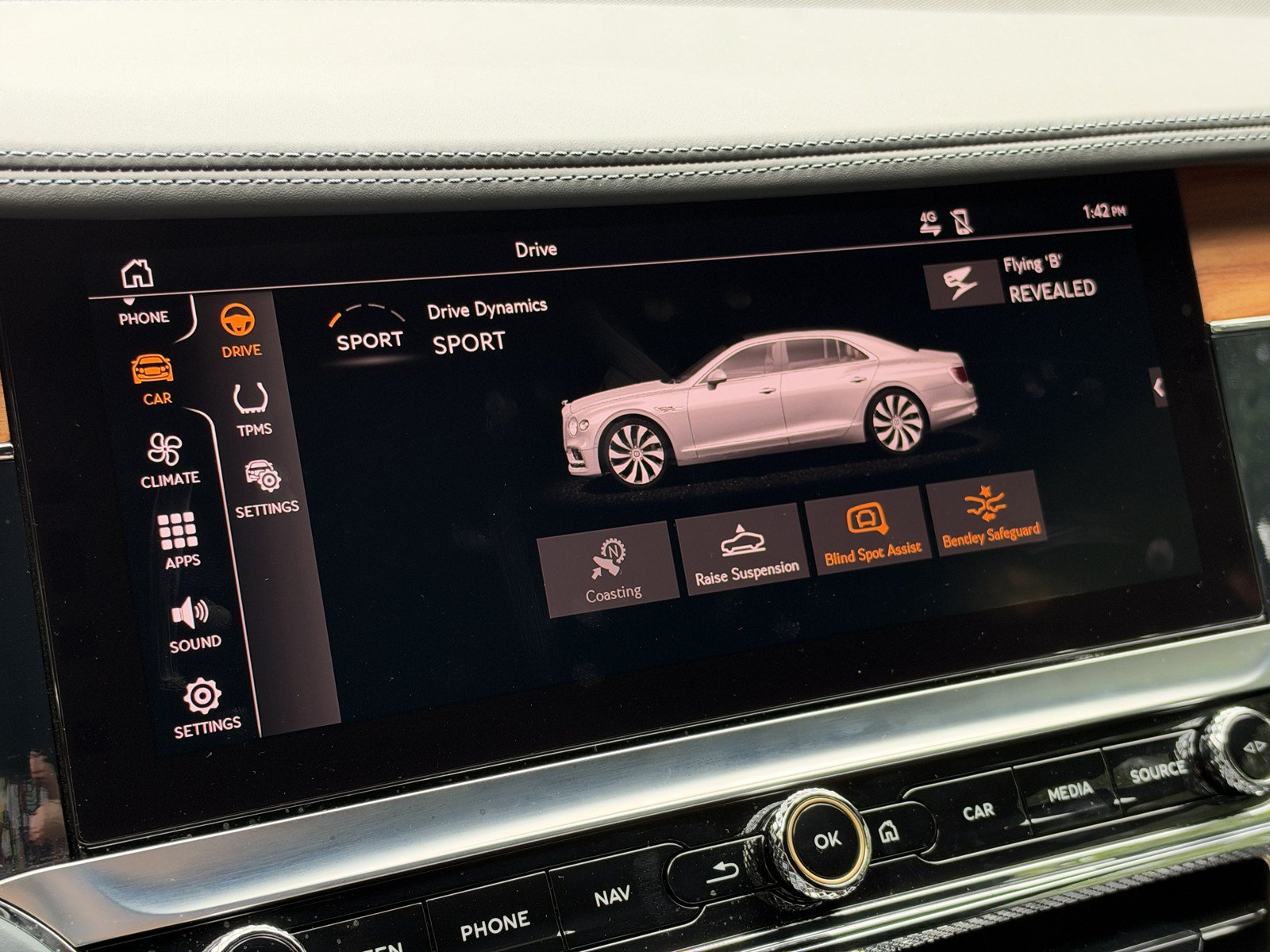 Certified 2023 Bentley Flying Spur W12 AWD/4WD image 23