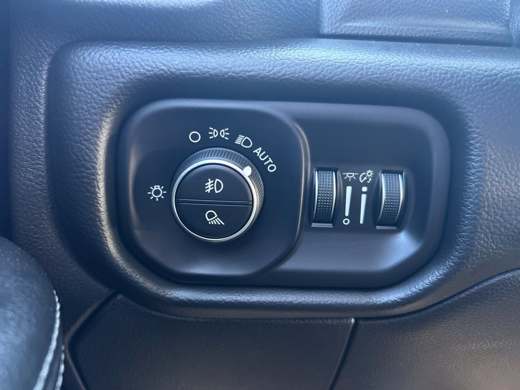 Used 2019 RAM 2500 Big Horn AWD/4WD image 18
