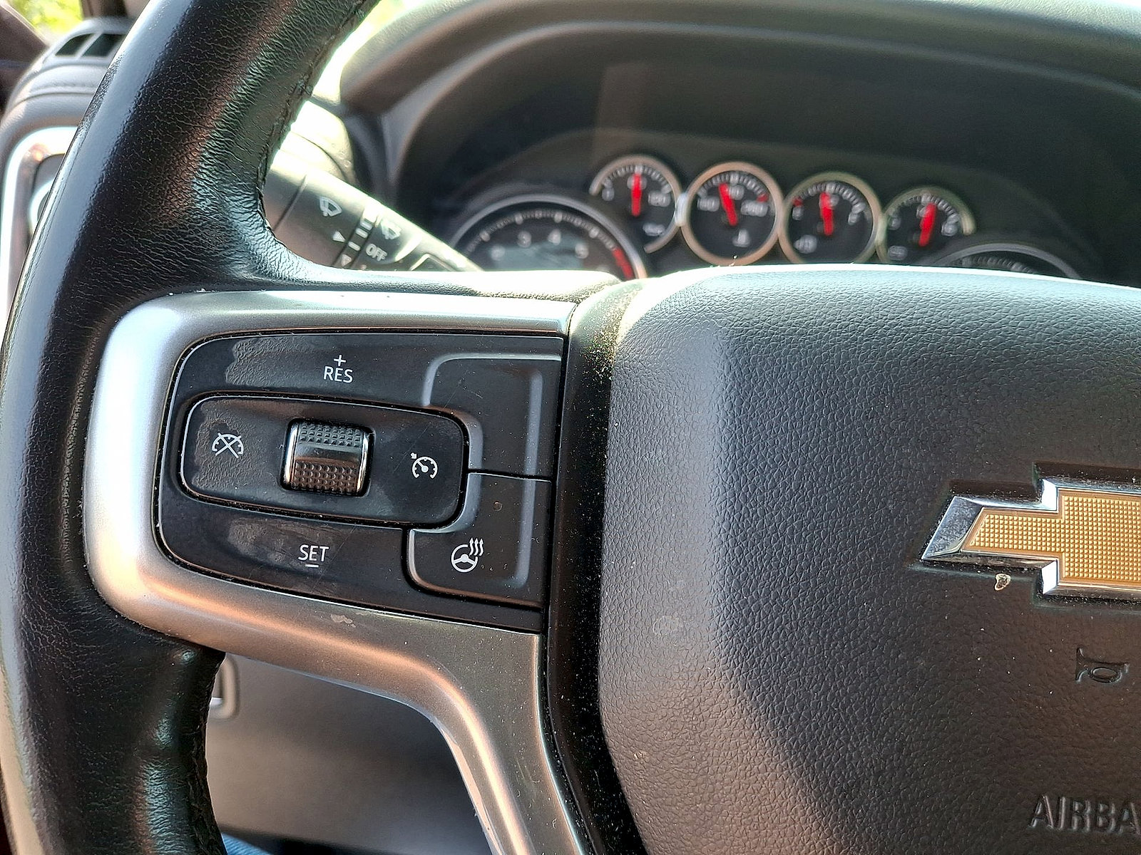 Used 2019 Chevrolet Silverado 1500 LT w/ All-Star Edition AWD/4WD image 17