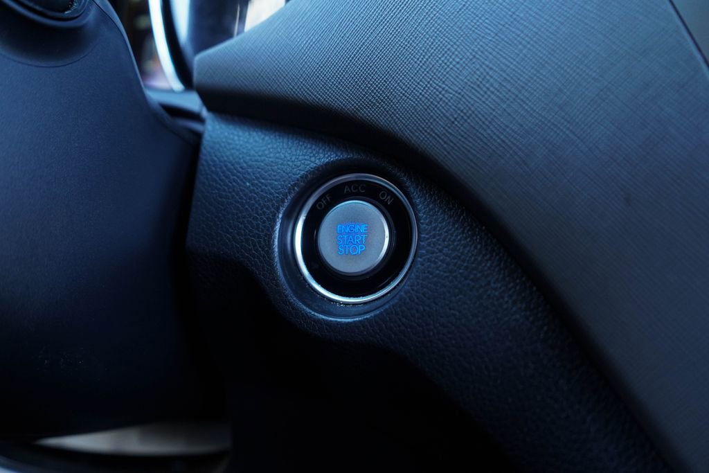 Used 2017 Hyundai Santa Fe SE Ultimate w/ SE Ultimate Tech Package 03 image 24