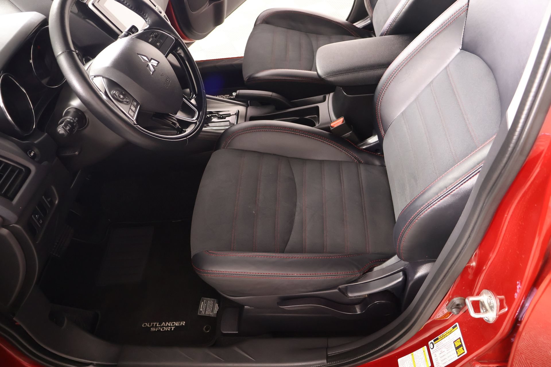 Used 2024 Mitsubishi Outlander Sport SE AWD/4WD image 11