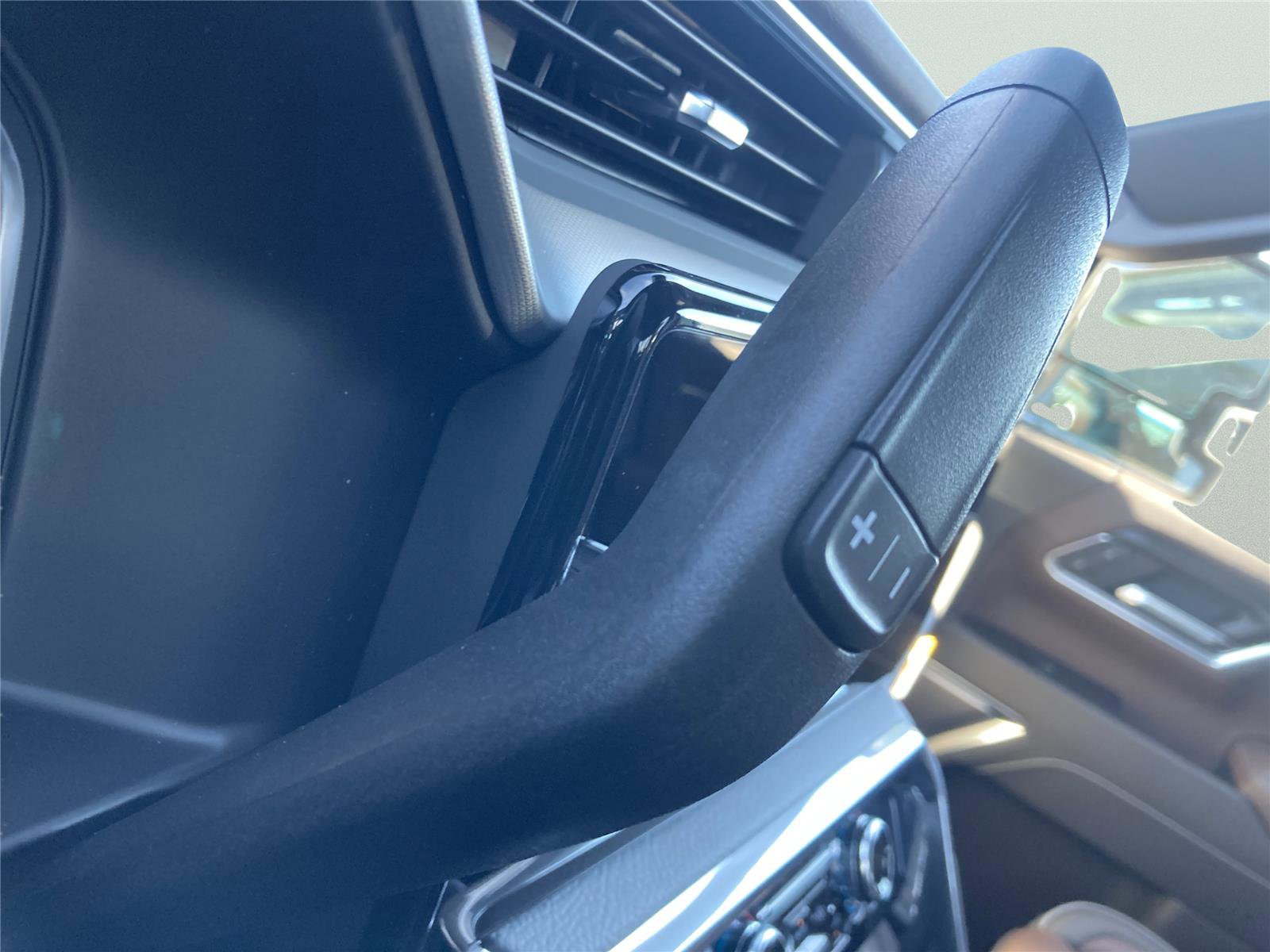 New 2026 GMC Sierra 2500 Denali w/ Denali Reserve Package image 16