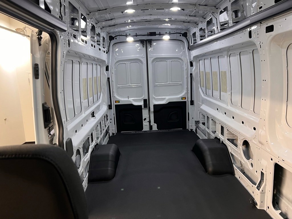 New 2026 Ford Transit 350 148 High Roof Extended DRW image 31