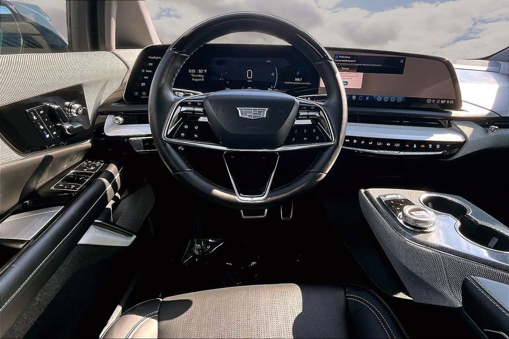 Used 2025 Cadillac Optiq Sport 2 AWD/4WD image 8
