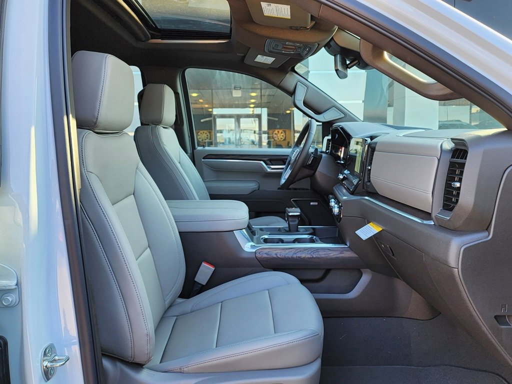 New 2026 GMC Sierra 1500 SLT w/ SLT Premium Plus Package image 39