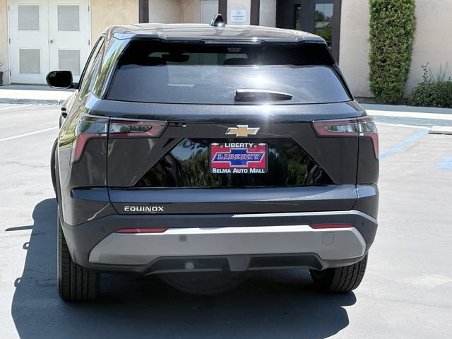 New 2026 Chevrolet Equinox LT w/ Safety and Technology Package FWD image 5