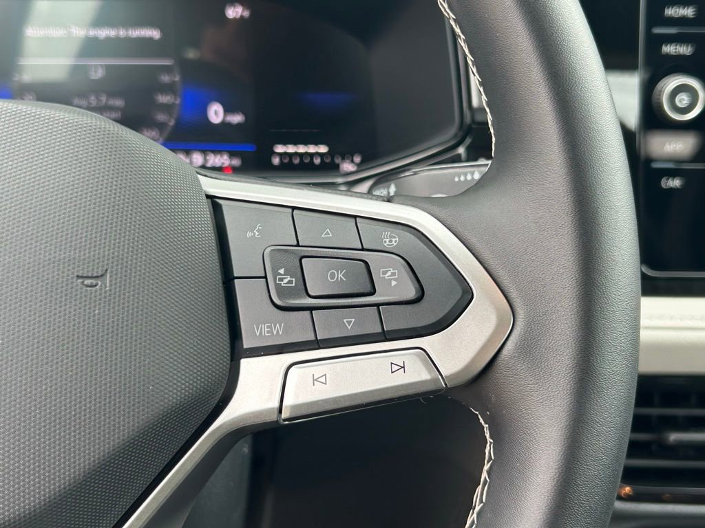 Certified 2025 Volkswagen Taos S image 23