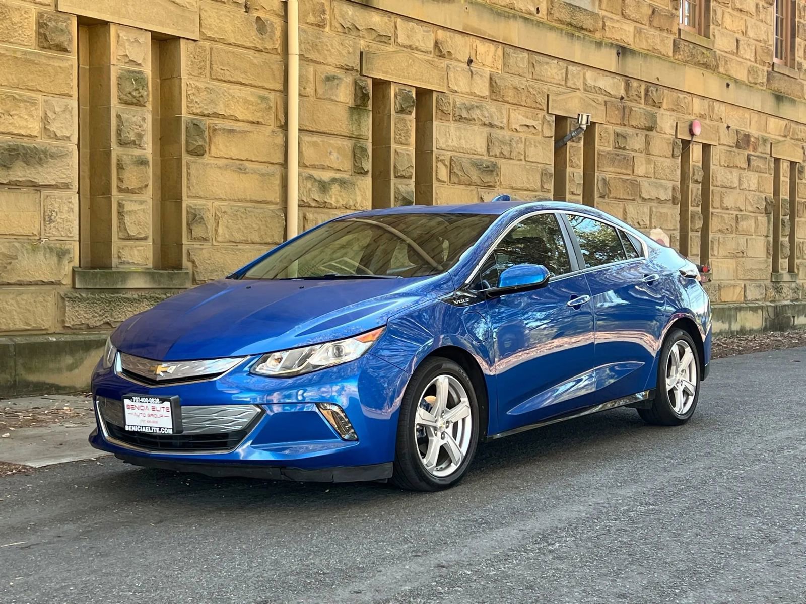 Used 2017 Chevrolet Volt LT w/ Comfort Package image 7