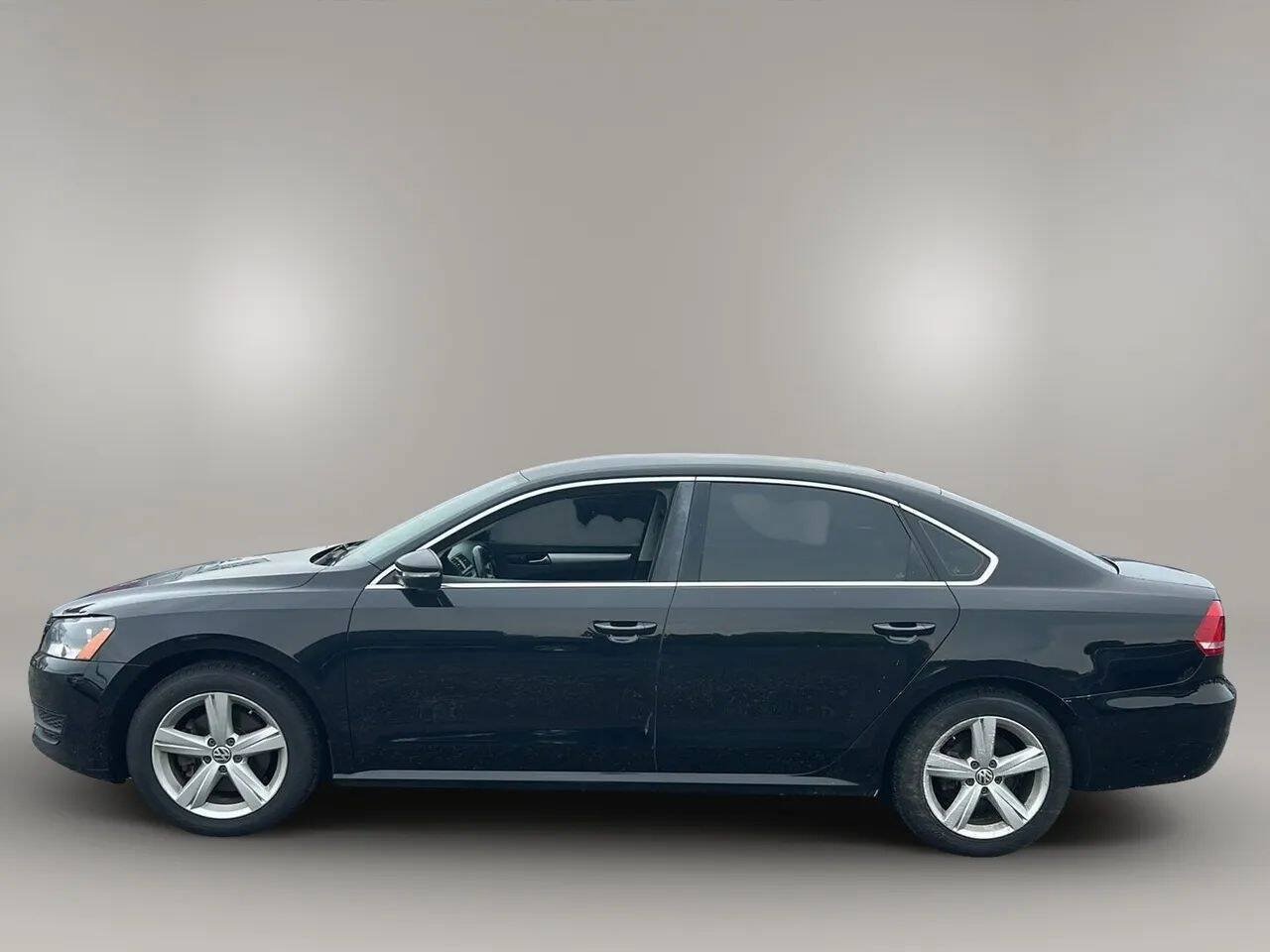 Used 2012 Volkswagen Passat 2.5 SE FWD image 4